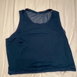 Lululemon crop top